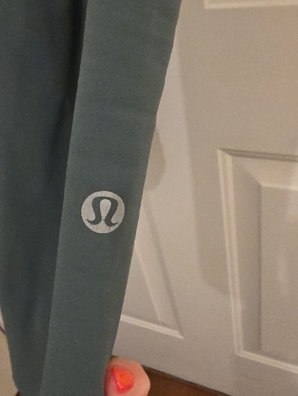 Lululemon Capri - Picture 8 of 9